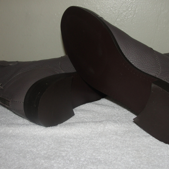 J.Crew gray leather ankle bootss! - Picture 6 of 8